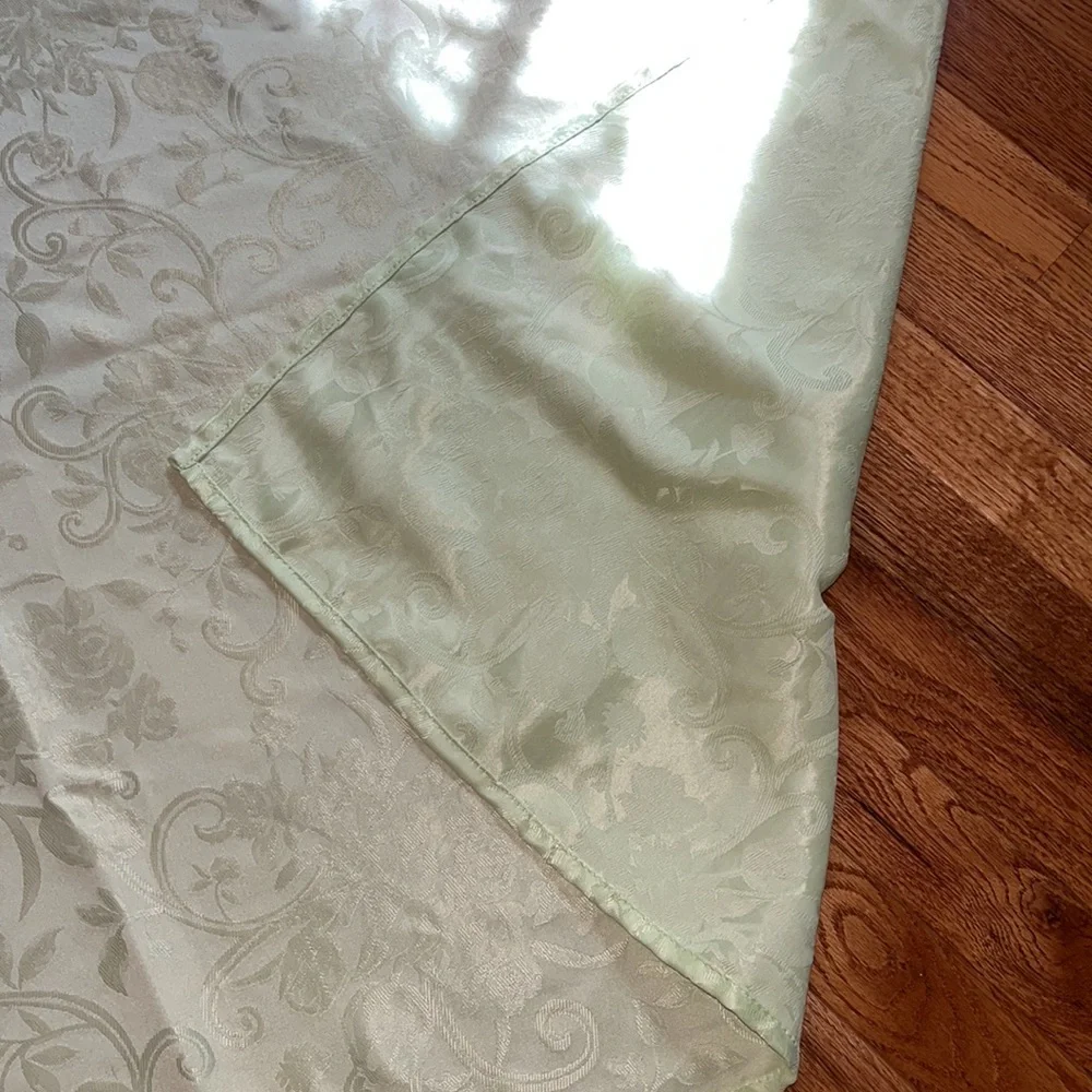 Tablecloth
